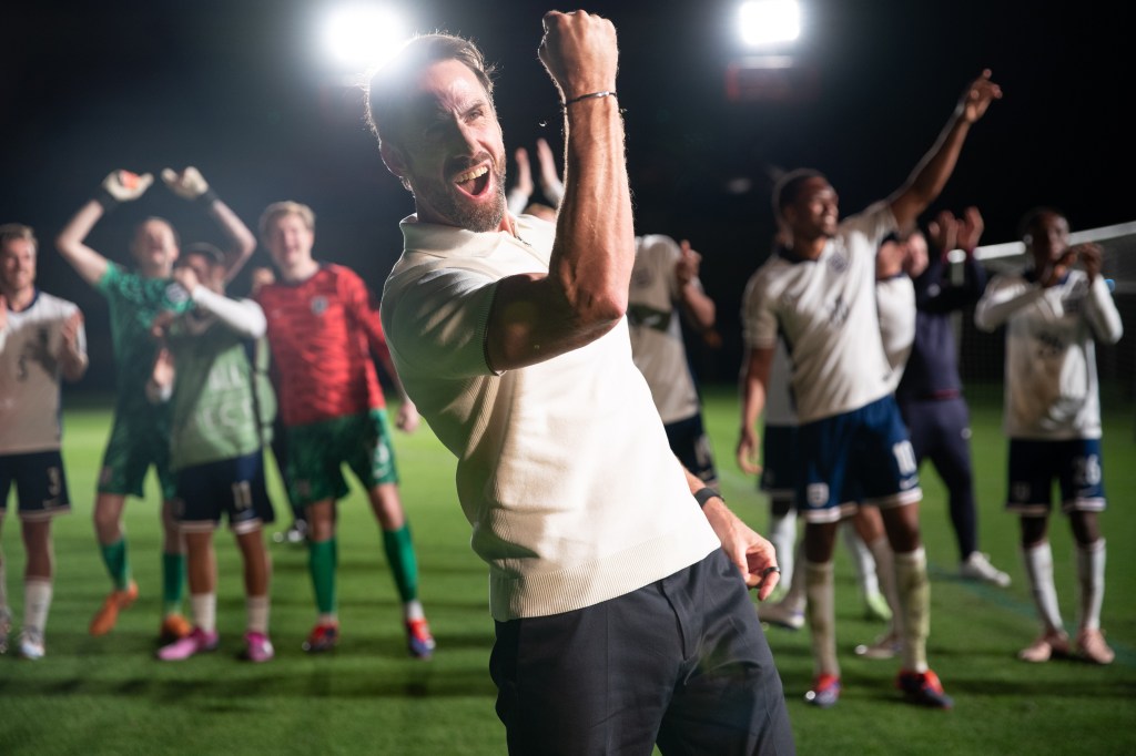  Joseph Fiennes transforms into Gareth Southgate in ‘Dear England’ first&nbsp;look